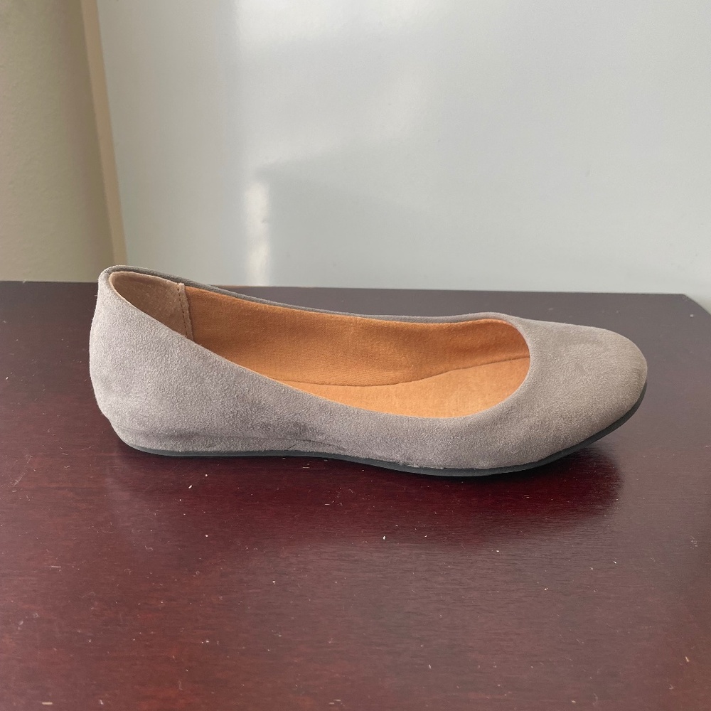 Gray Rounded Toe Flats - Picture 4 of 7